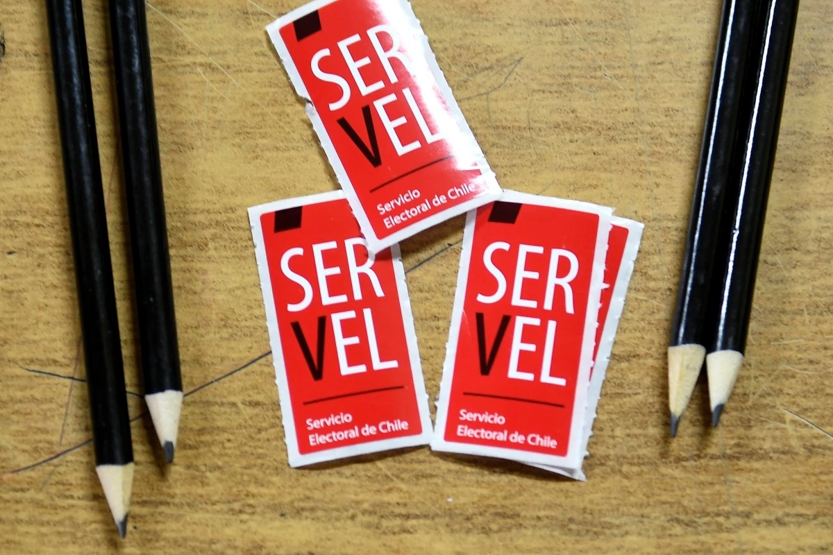 Elecciones Parlamentarias 2025: Revisa el completo listado con todos los candidatos a diputada/o de cada distrito