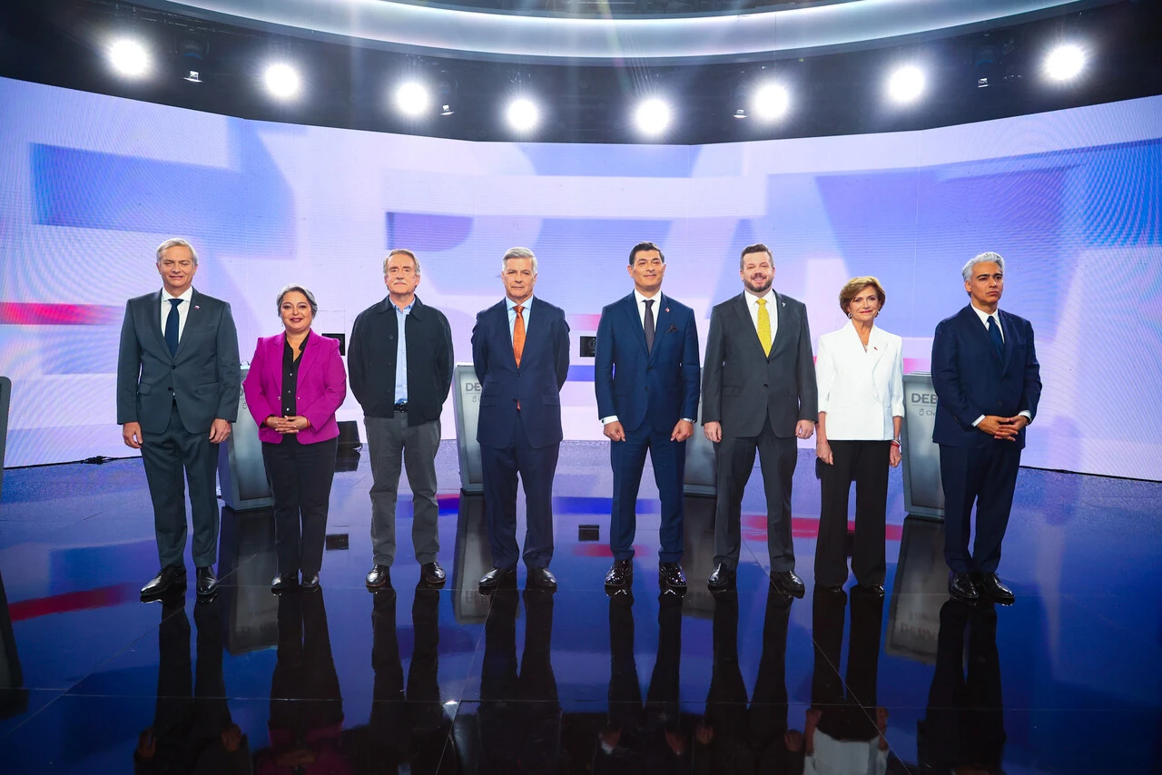 Debate presidencial por TV: La hora en que los 8 candidatos vuelven a verse las caras ante los chilenos