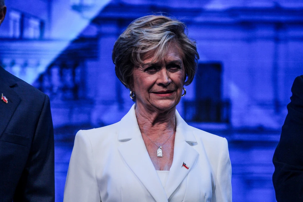 Evelyn Matthei se suma a críticas a idea de Kast para expulsar migrantes: “Completamente ridículo”