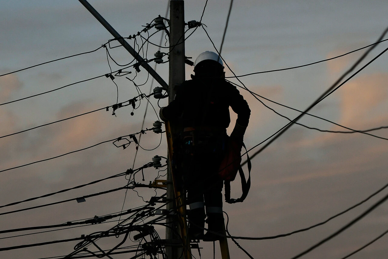 Cortes de luz en Santiago este viernes 31 de octubre: Los lugares sin energía eléctrica el día de Halloween
